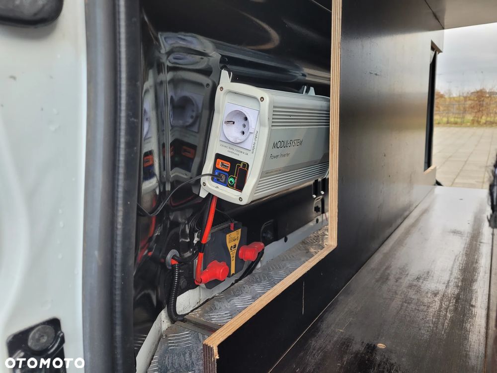 Renault Trafic ZABUDOWA BOTT 2xDRZWI BOCZNE KLIMA KAMERA FV23% - 17