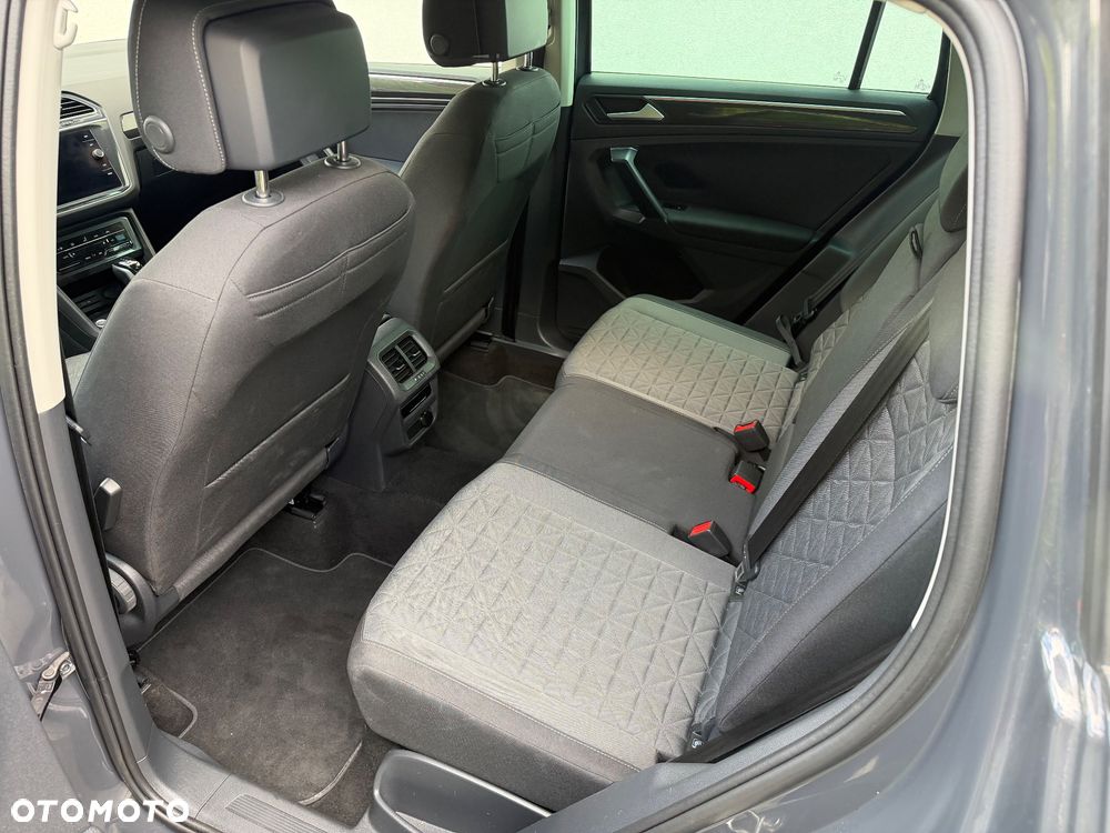 Volkswagen Tiguan - 9