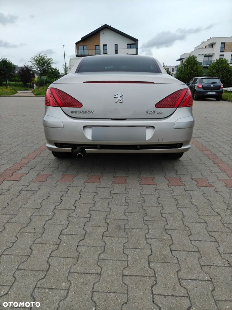 Peugeot 307 CC 2.0 Intense - 4
