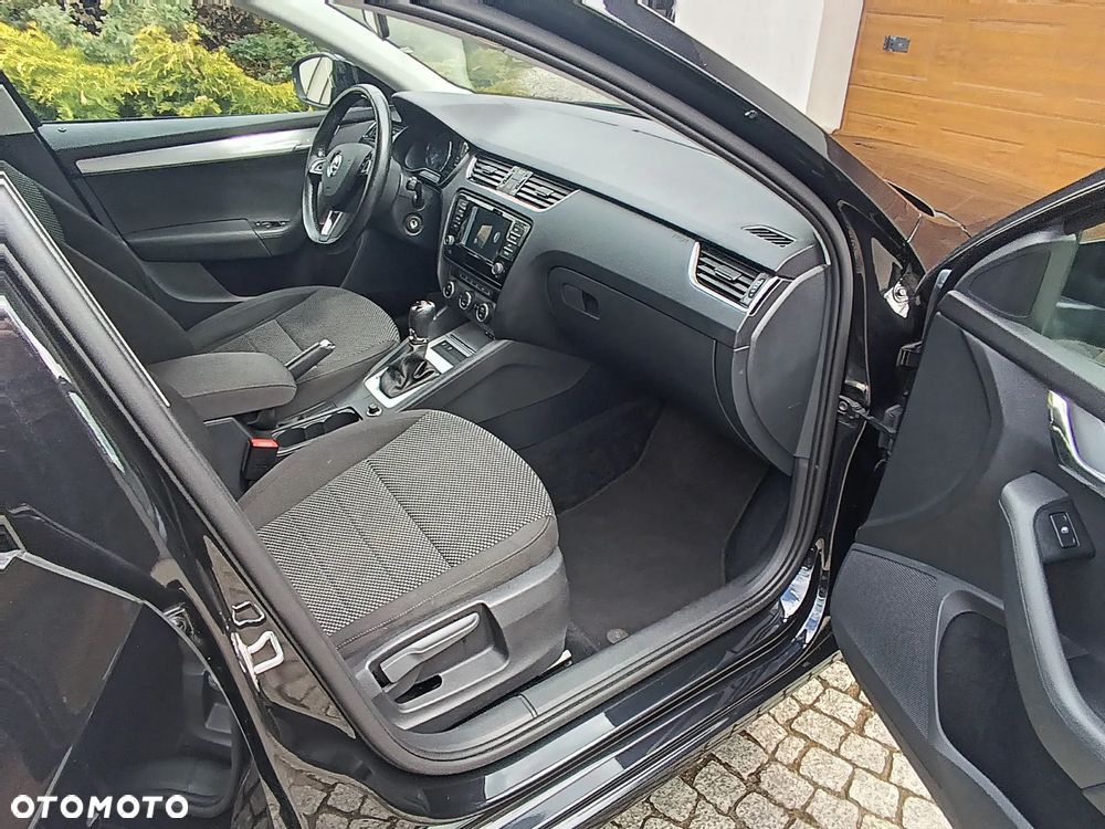 Skoda Octavia 1.6 TDI Green tec DSG Edition - 9