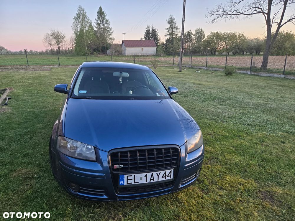 Audi A3 3-drzwiowe 1.6 Ambiente - 1