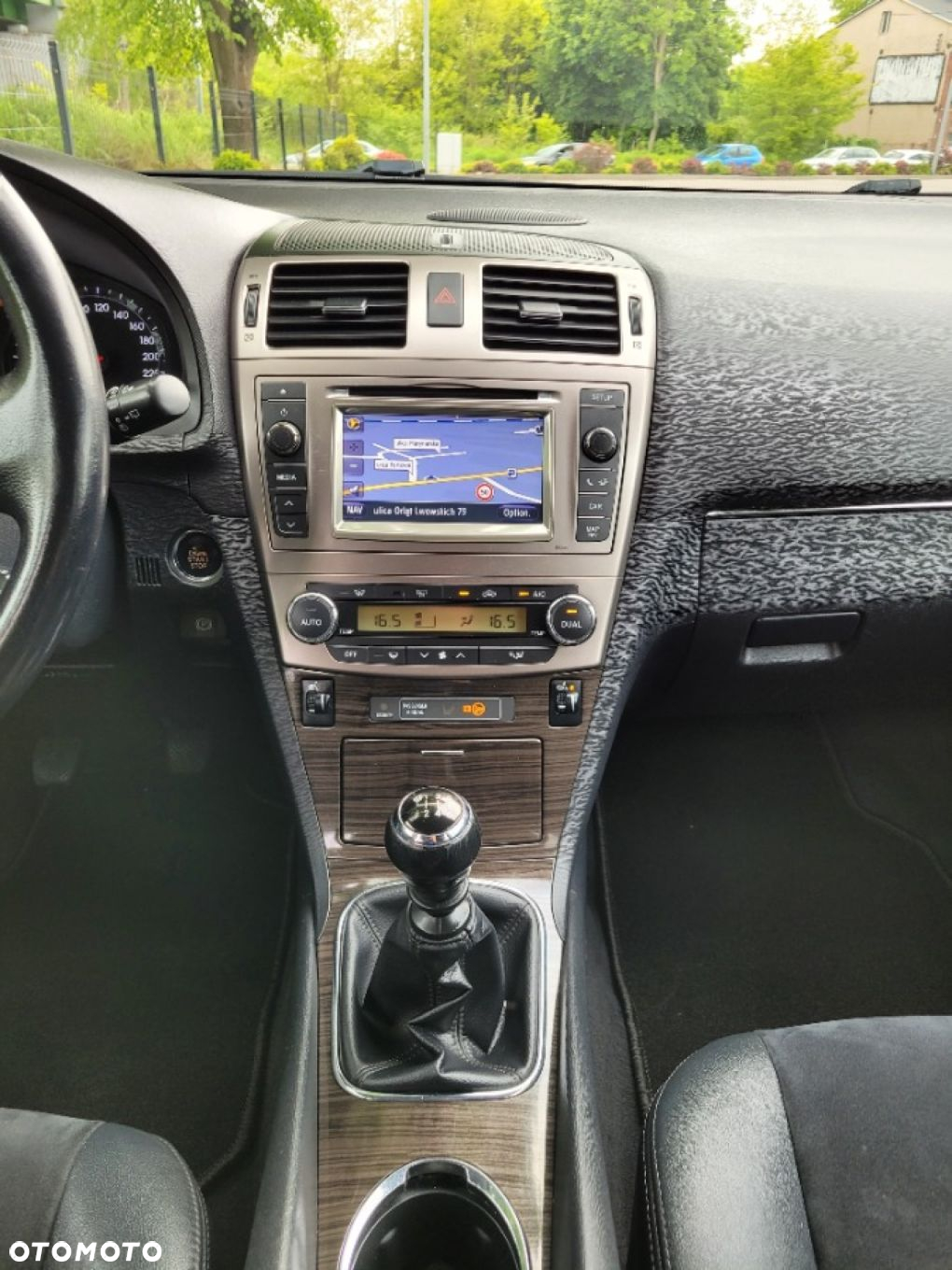 Toyota Avensis - 20
