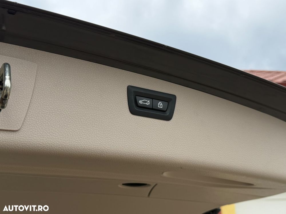 BMW Seria 3 320d xDrive Aut. Modern Line - 29