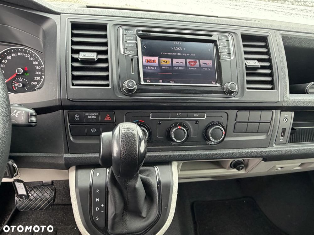 Volkswagen Transporter - 11