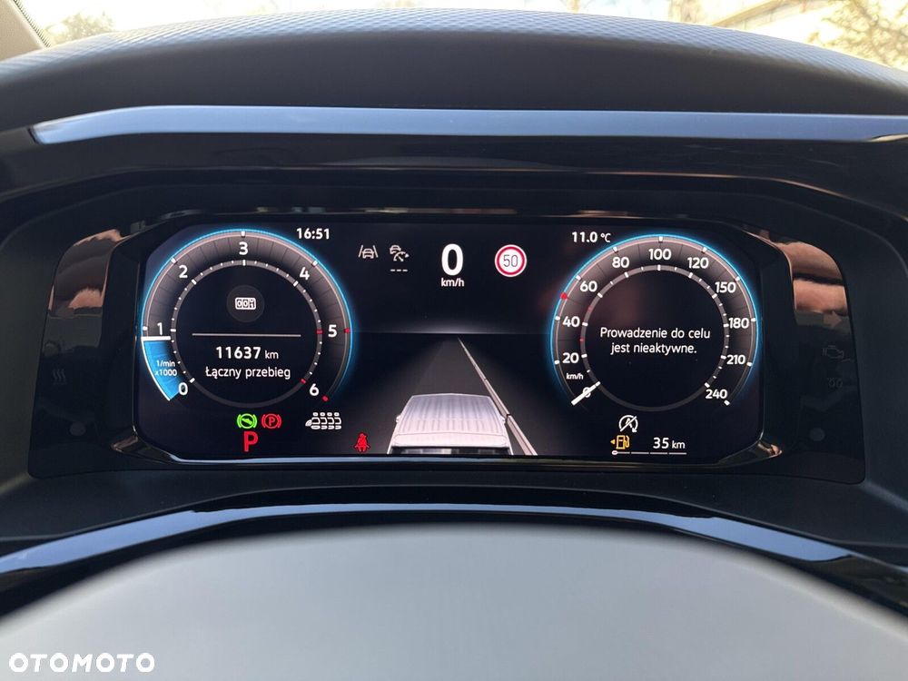 Volkswagen Multivan - 20