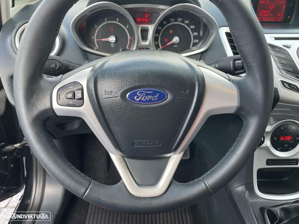 Ford Fiesta 1.25 Titanium - 29