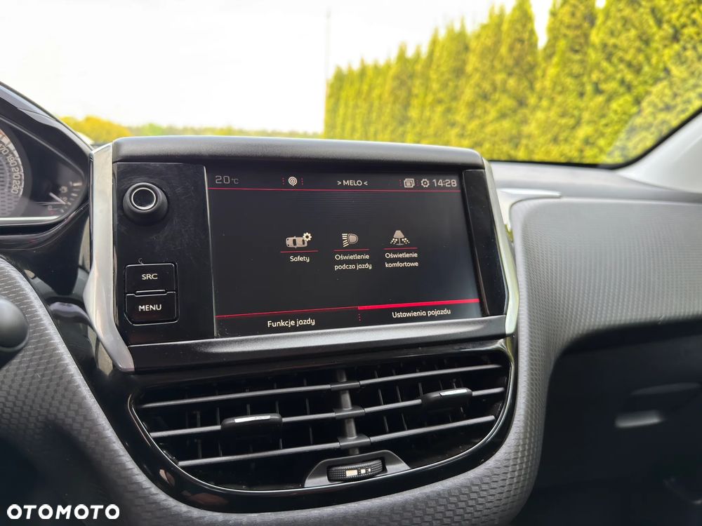 Peugeot 2008 PureTech 110 Stop&Start EAT6 GT-Line Edition - 33