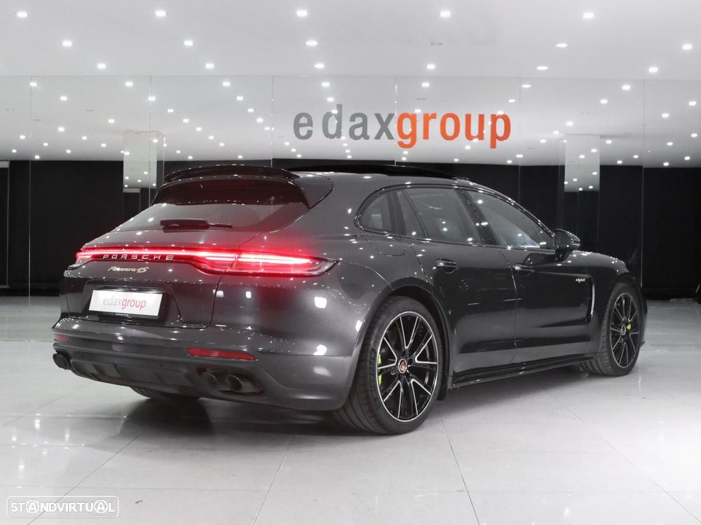 Porsche Panamera Sport Turismo 4S E-Hybrid - 4