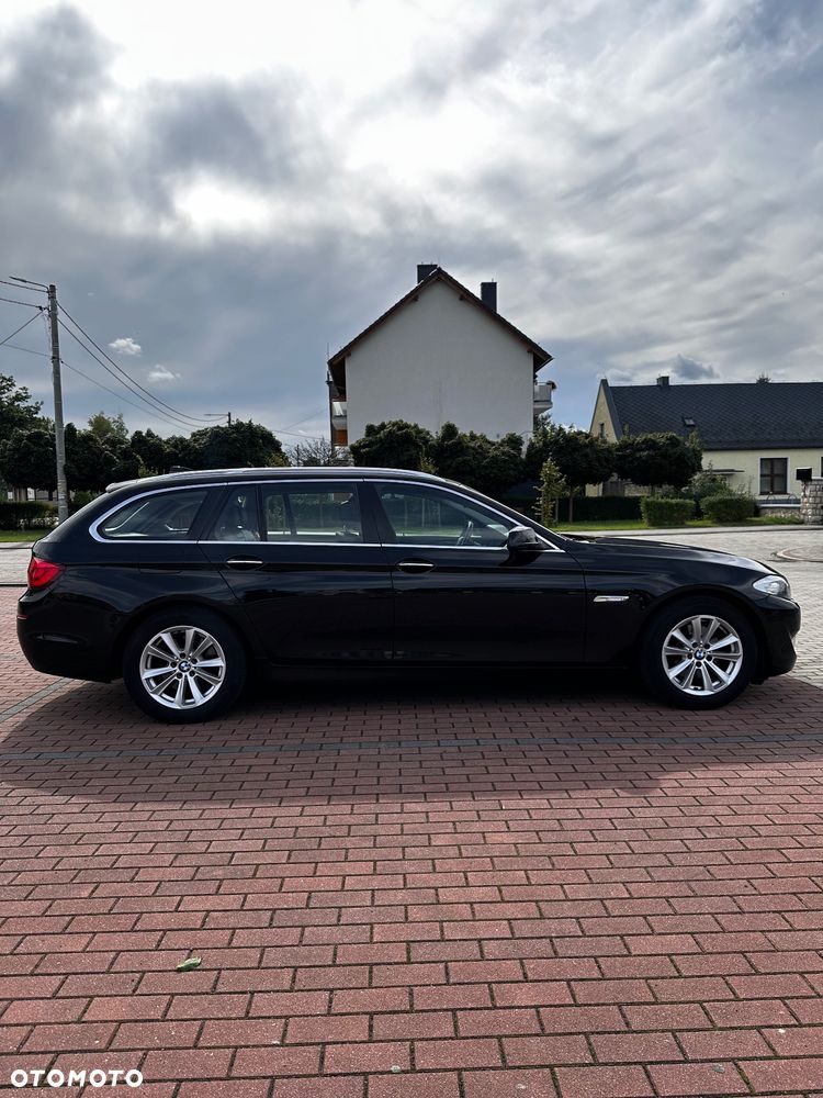 BMW Seria 5 520d Touring - 8