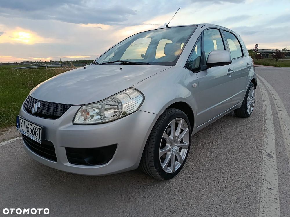 Suzuki SX4 1.6 VVT 4x2 Comfort - 1