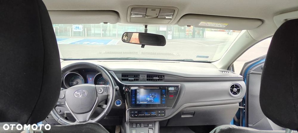 Toyota Auris - 13