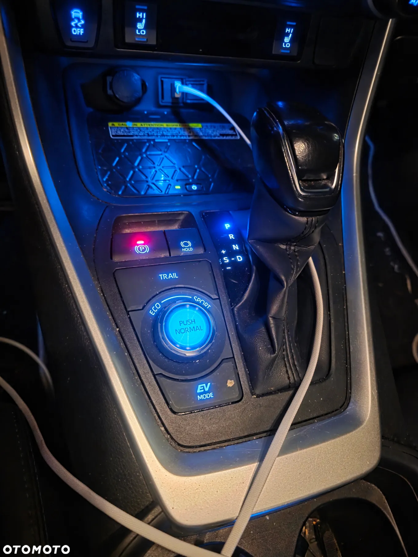 Toyota RAV4 - 8
