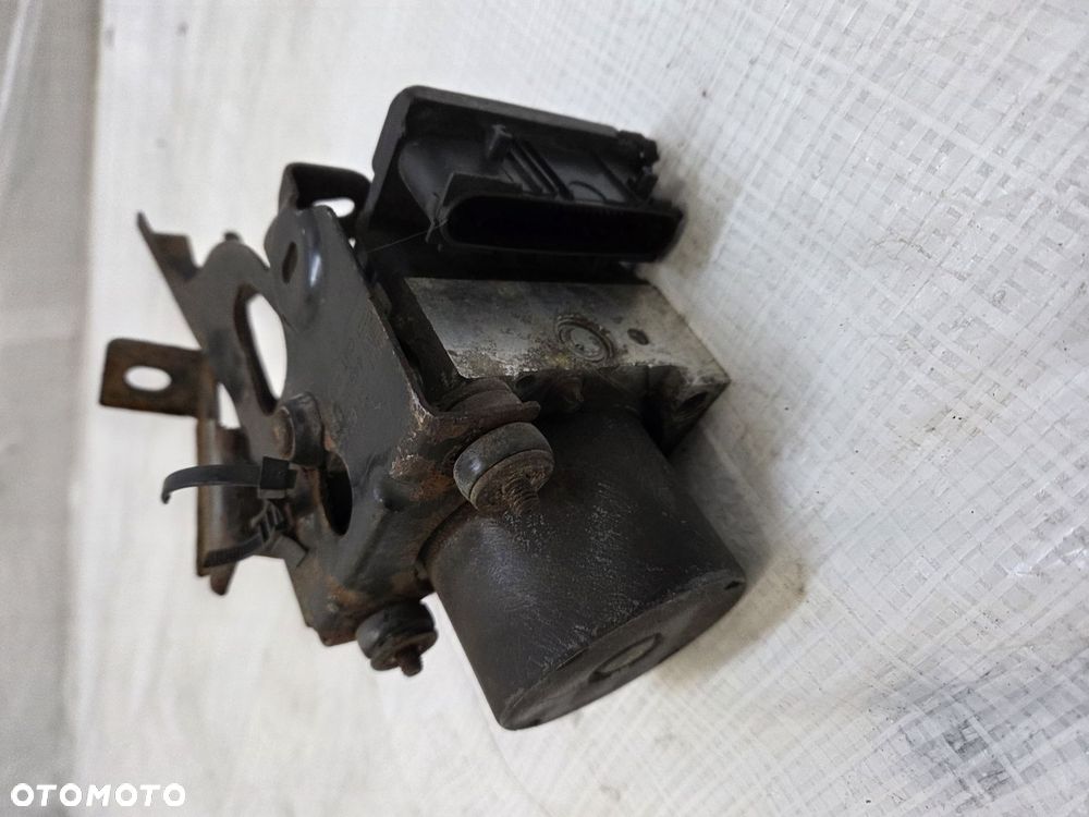 Pompa HAMULCOWA ABS Opel MERIVA A 1.7 CDTI 13182319 - 1