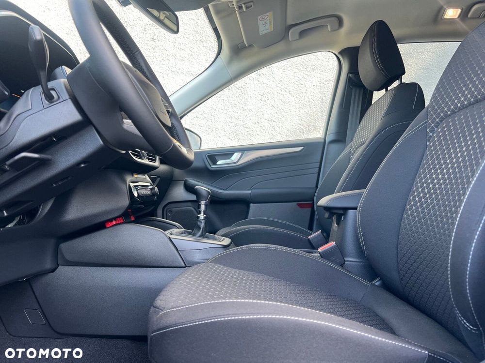 Ford Kuga - 9