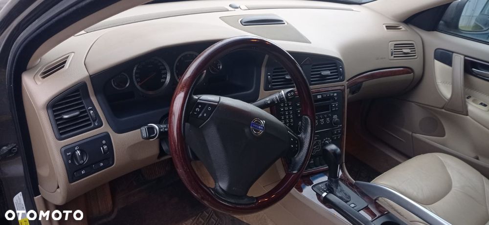 Volvo XC 70 AWD Momentum - 10