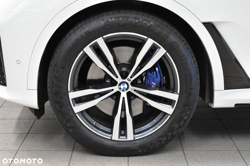 BMW X7 - 7