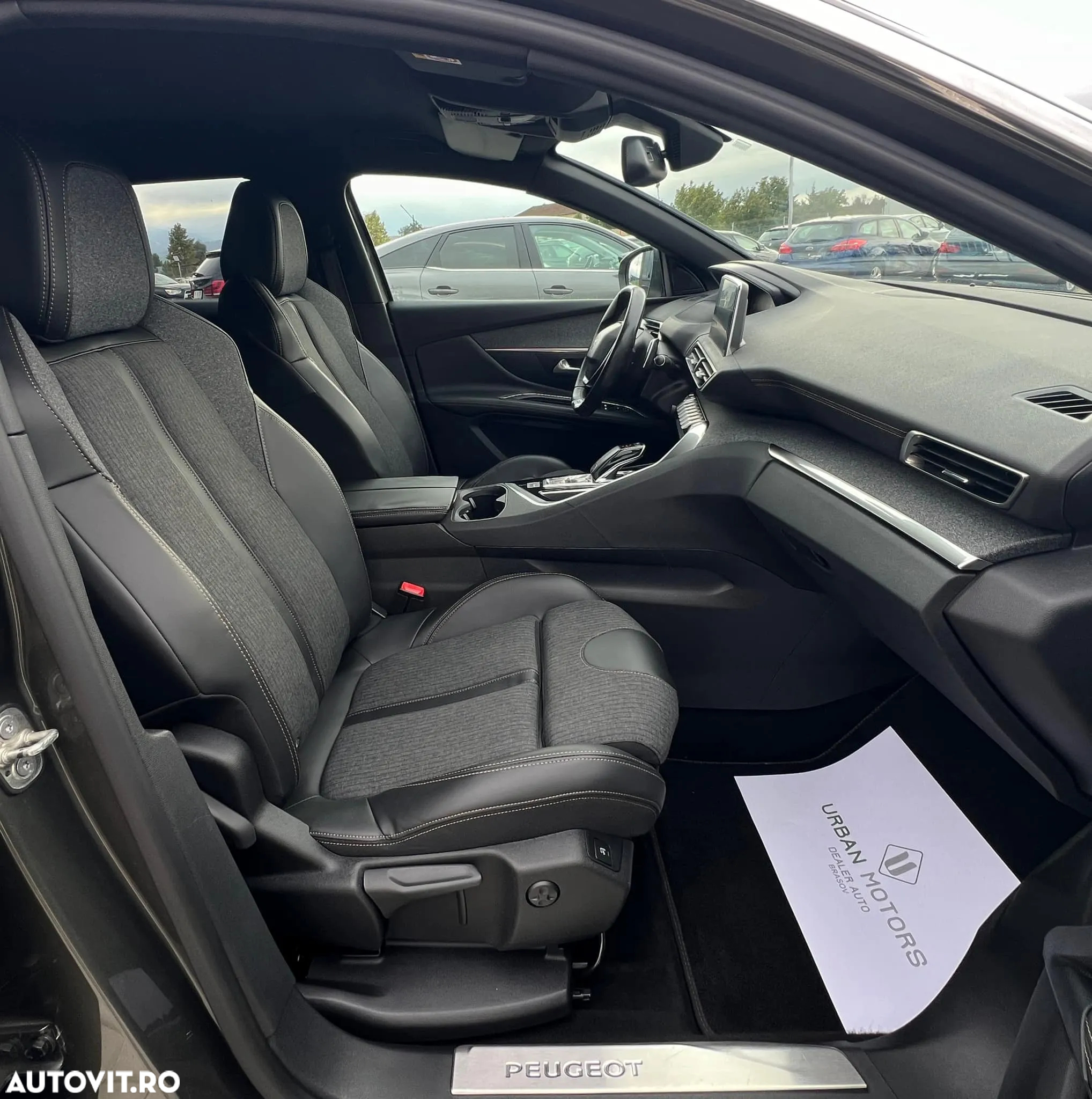 Peugeot 3008 1.6 BlueHDI S&S EAT6 GT-Line - 25