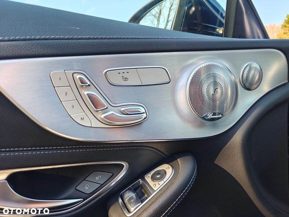 Mercedes-Benz Klasa C 200 9G-TRONIC AMG Line - 20