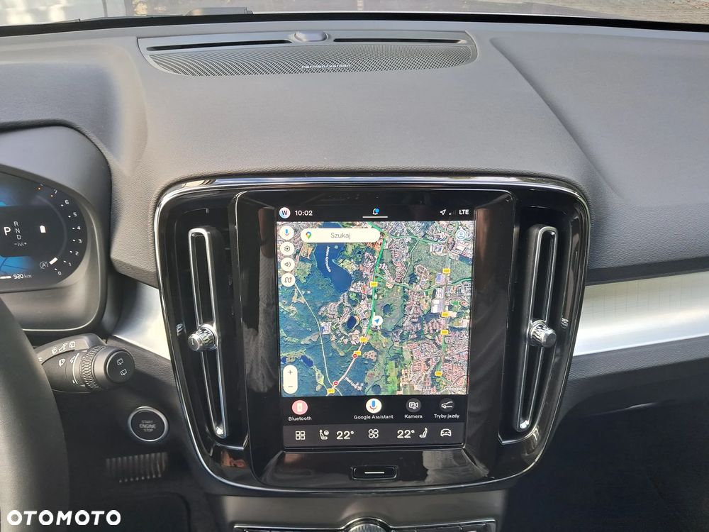 Volvo XC 40 B3 Plus Dark - 25