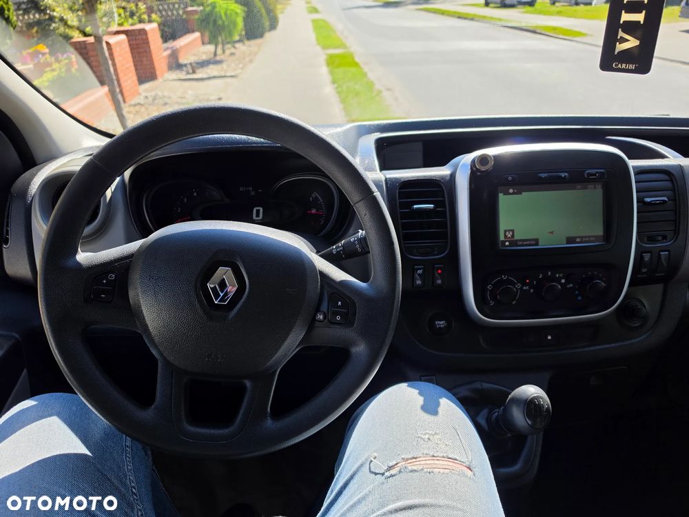 Renault Trafic - 12