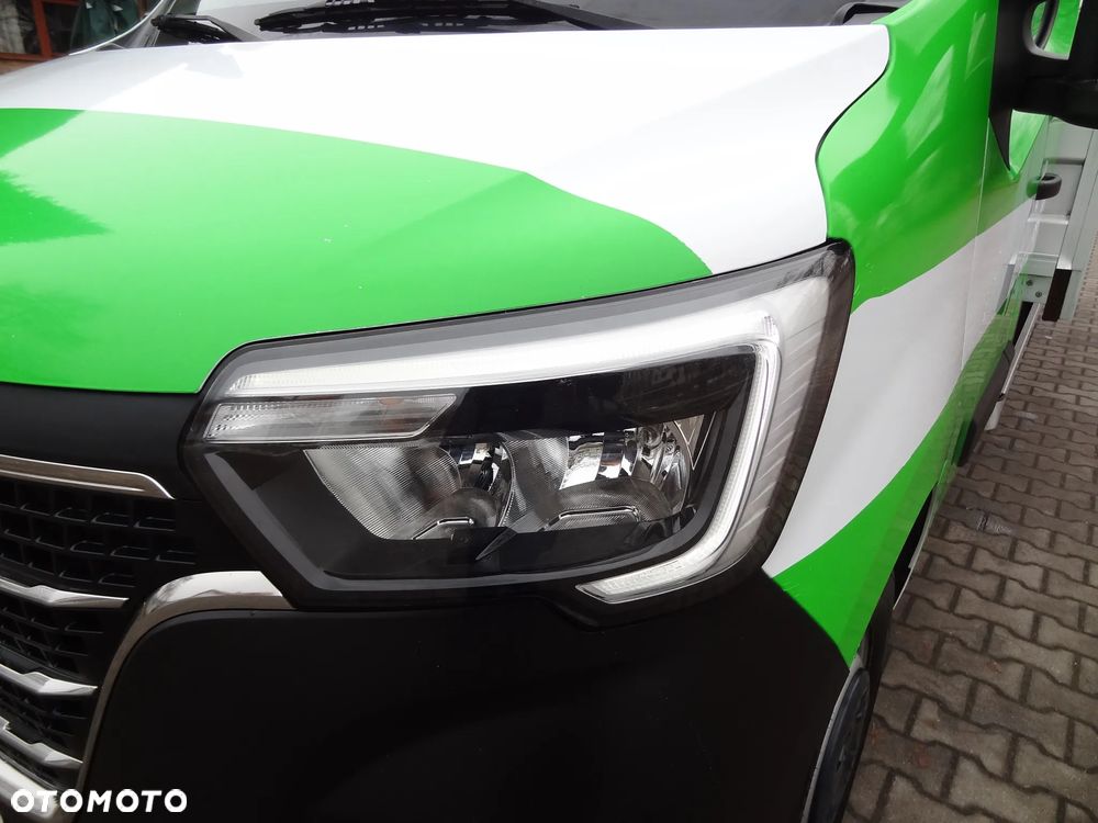 Renault Master Skrzynia 4,0m 2021r - 17