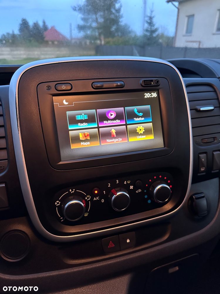 Renault Trafic - 16