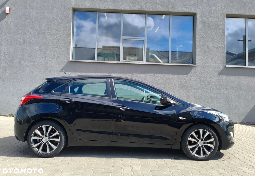 Hyundai i30 blue 1.4 Classic Navigation - 3
