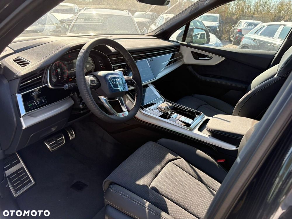 Audi Q7 - 10