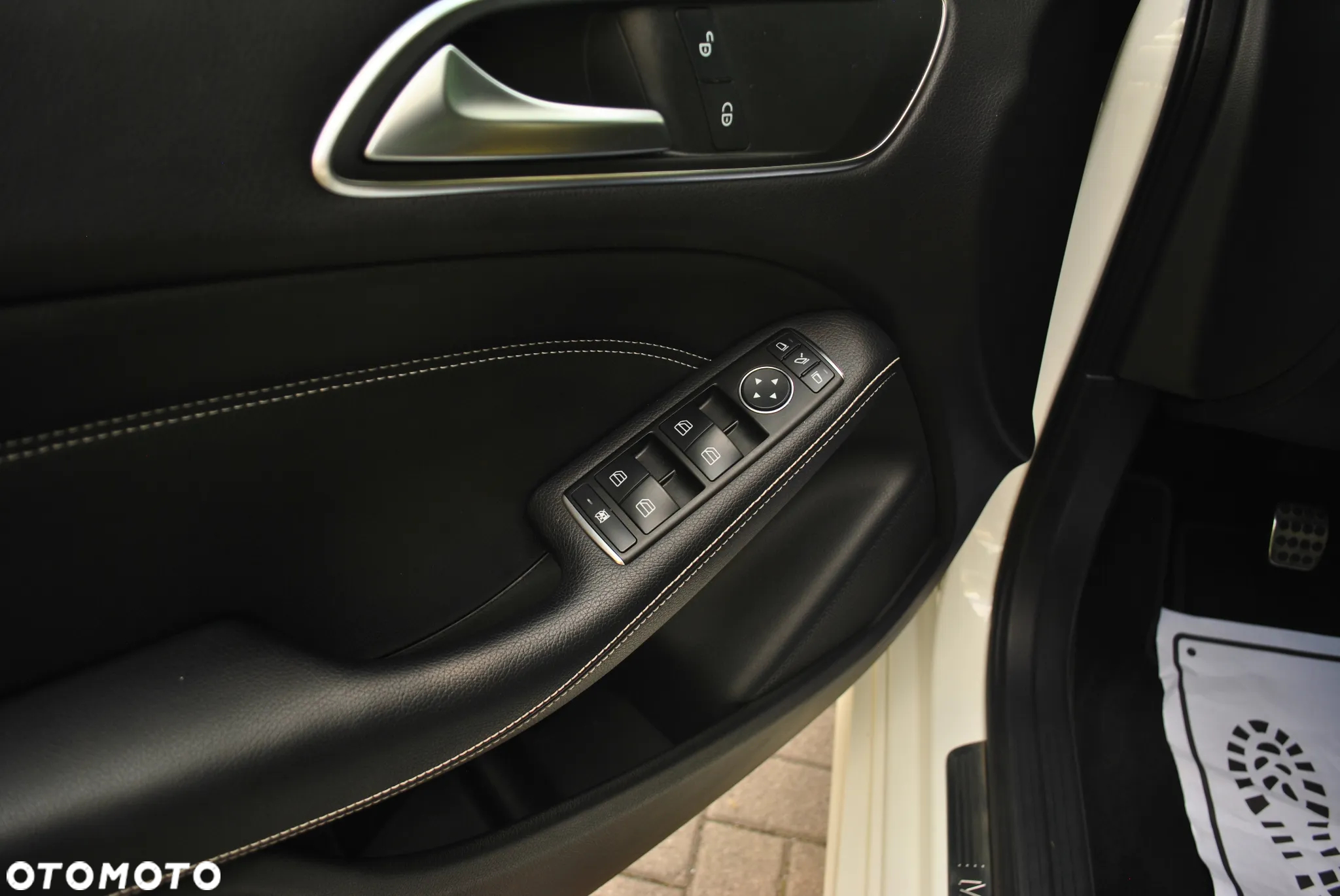 Mercedes-Benz Klasa B 180 (BlueEFFICIENCY) - 9
