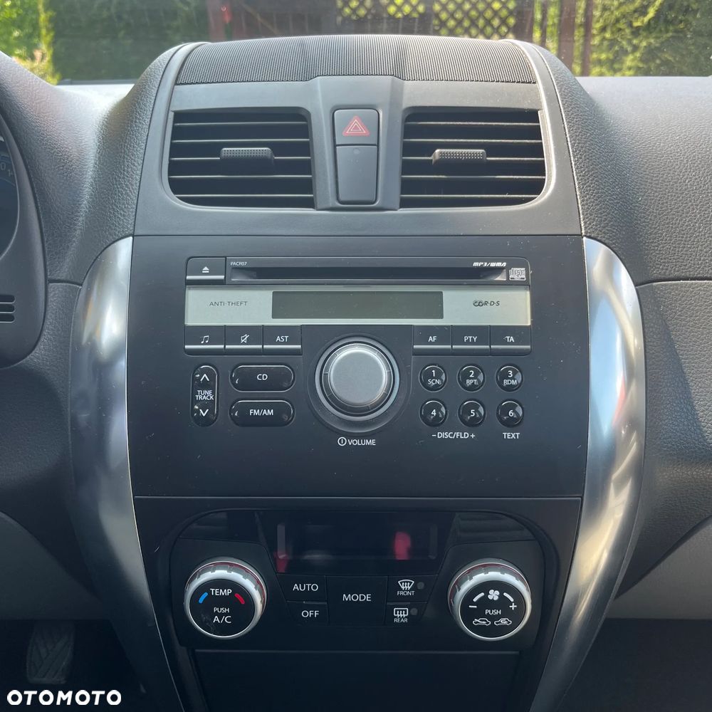 Suzuki SX4 2.0 DDiS Comfort 4WD - 11