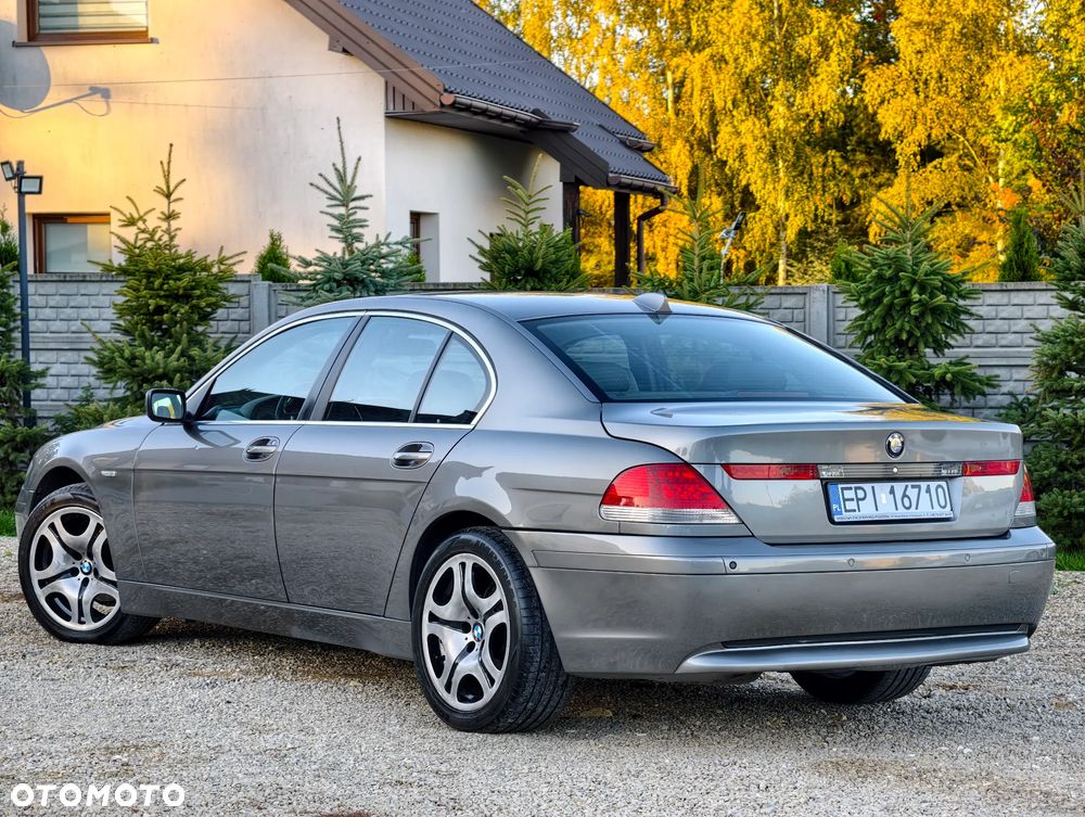 BMW Seria 7 2005 photo 3