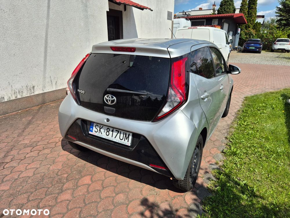 Toyota Aygo x-play - 7