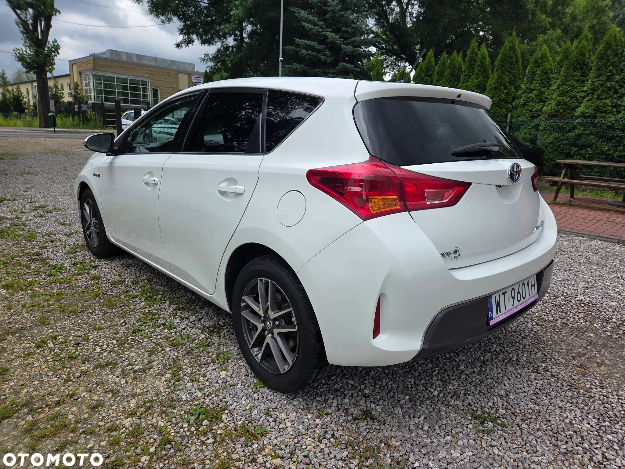 Toyota Auris 1.8 VVT-i Hybrid Automatik Comfort - 6