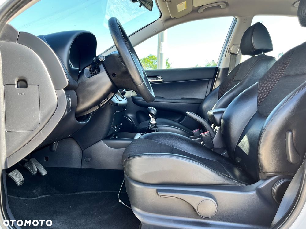 Hyundai i30 1.4 Team 08 - 28