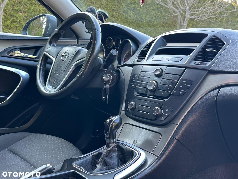 Opel Insignia 1.6 Design Edition - 12