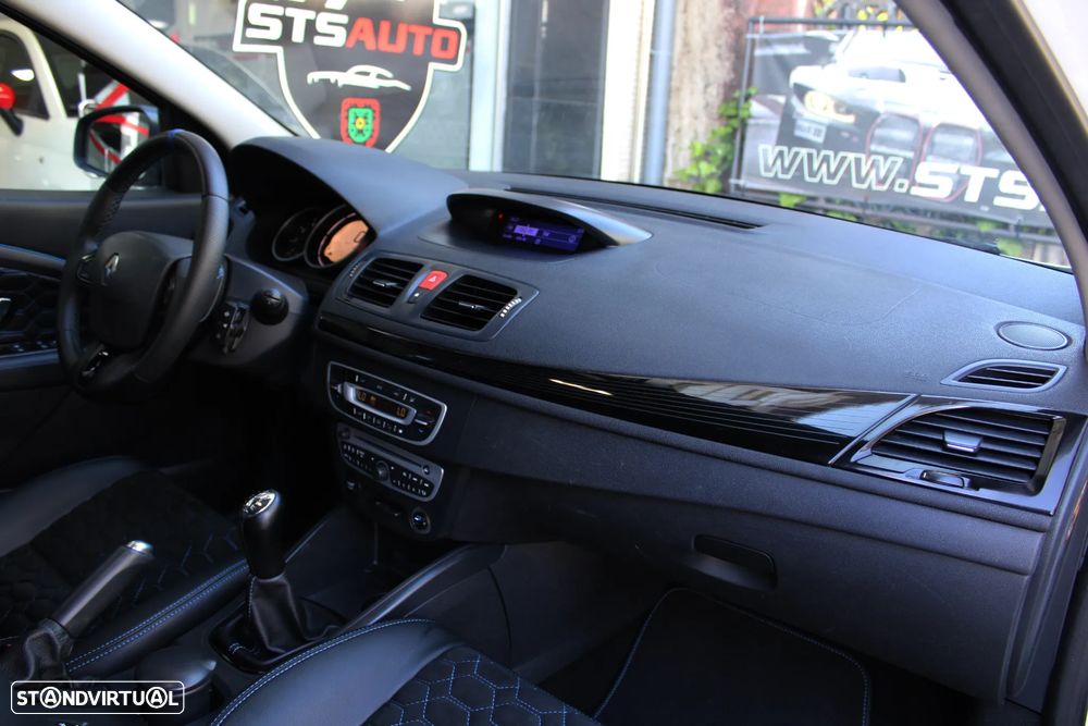 Renault Mégane dCi 90 FAP Expression - 32