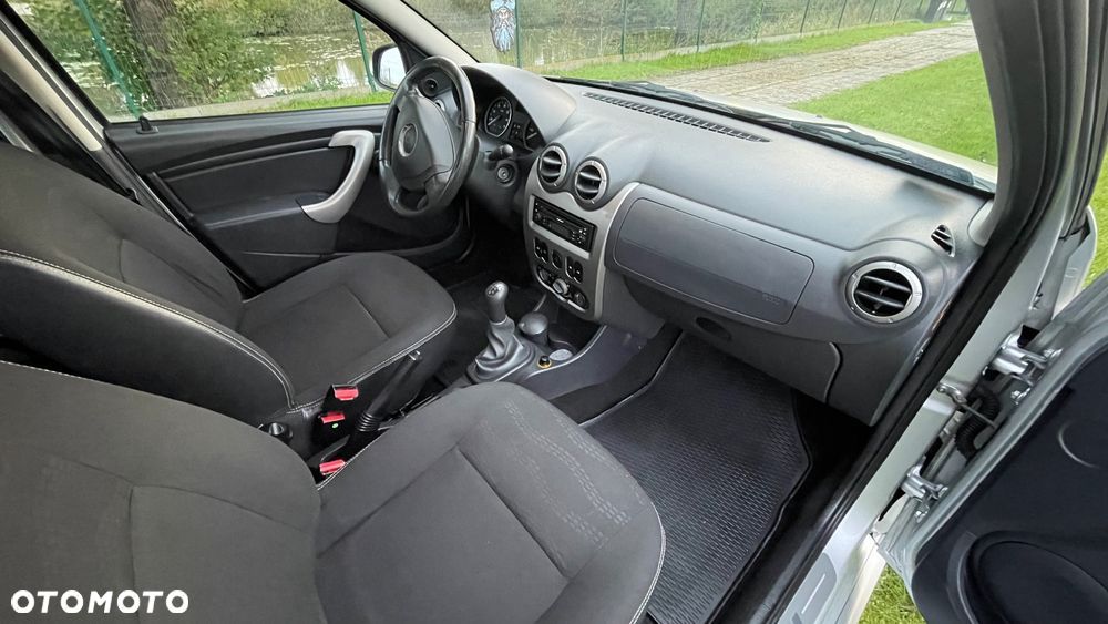 Dacia Sandero 1.6 Laureate - 22