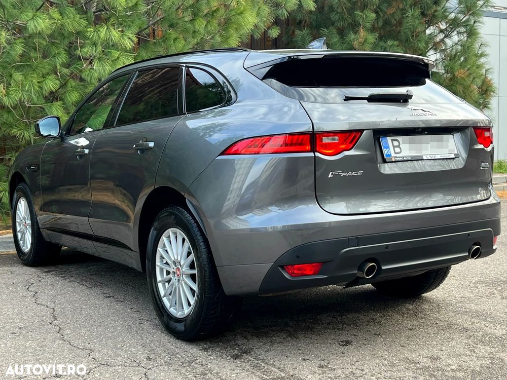 Jaguar F-Pace 25t AWD R-Sport - 4