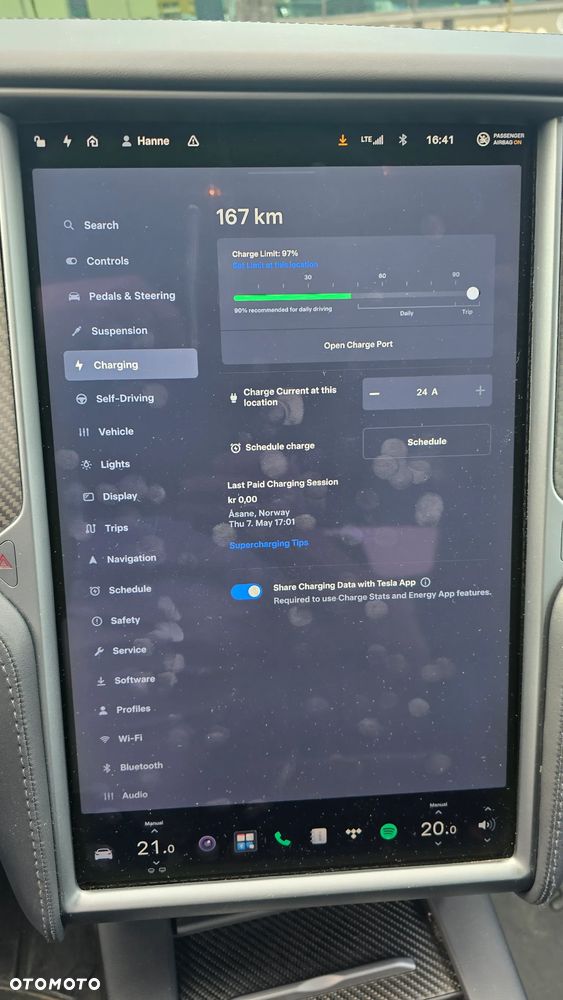 Tesla Model S - 30