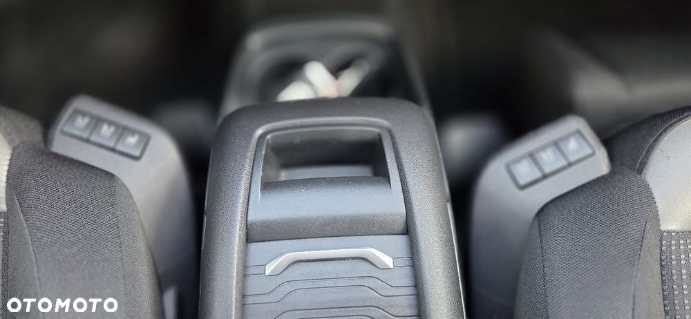 Citroën C4 Picasso BlueHDi 120 EAT6 Exclusive - 25