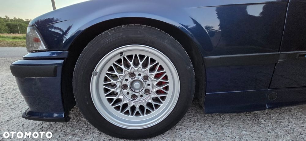 BMW Seria 3 320i - 11