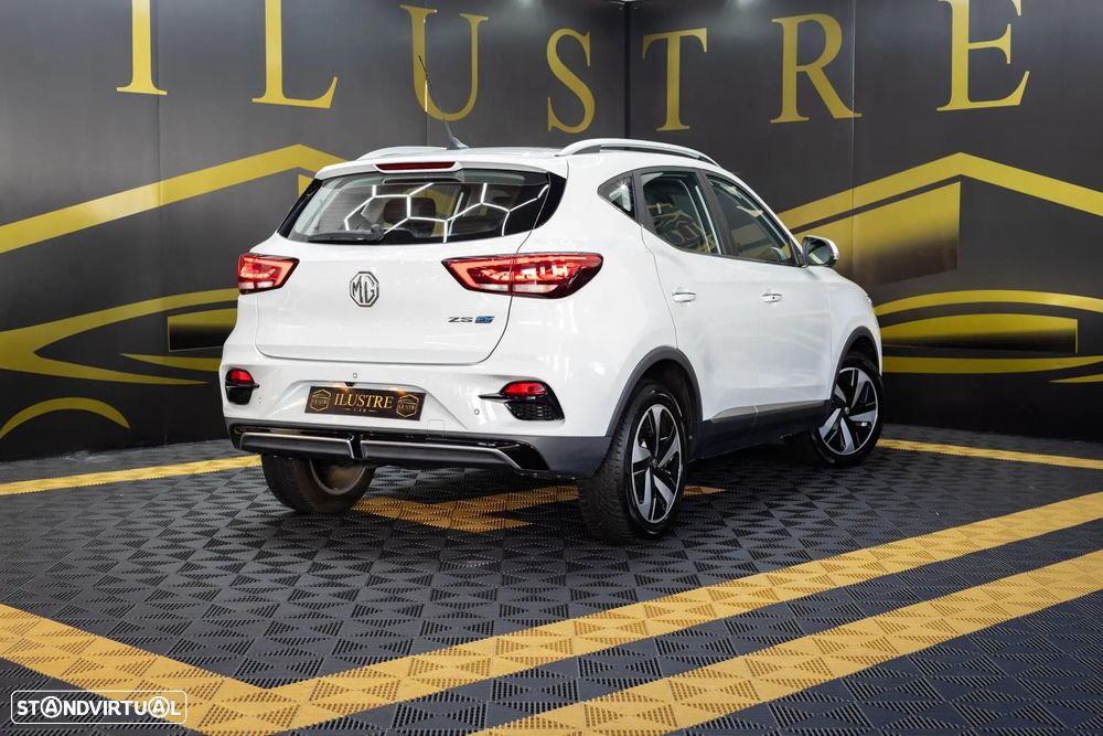 MG ZS EV 72.6 kWh Luxury - 7