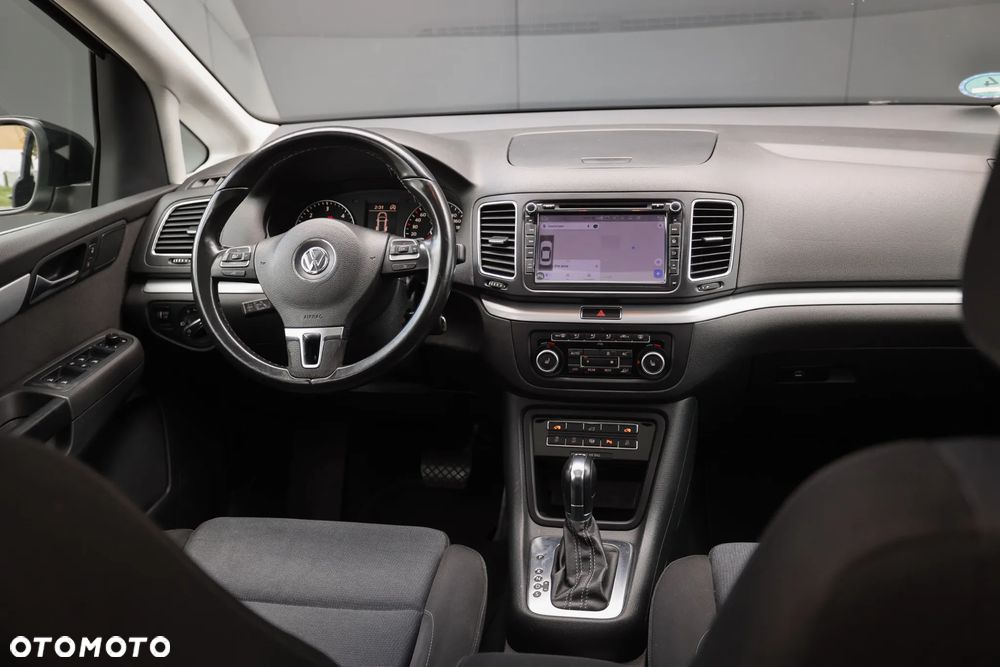 Volkswagen Sharan 2.0 TDI DSG Blue Motion Style - 23