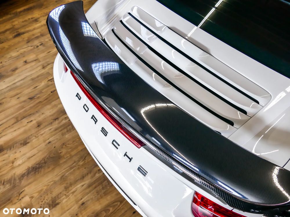 Porsche 911 Turbo S - 22