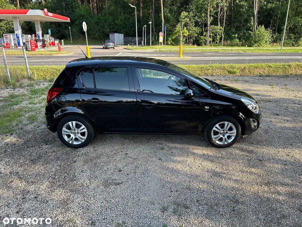 Opel Corsa 1.4 16V - 9