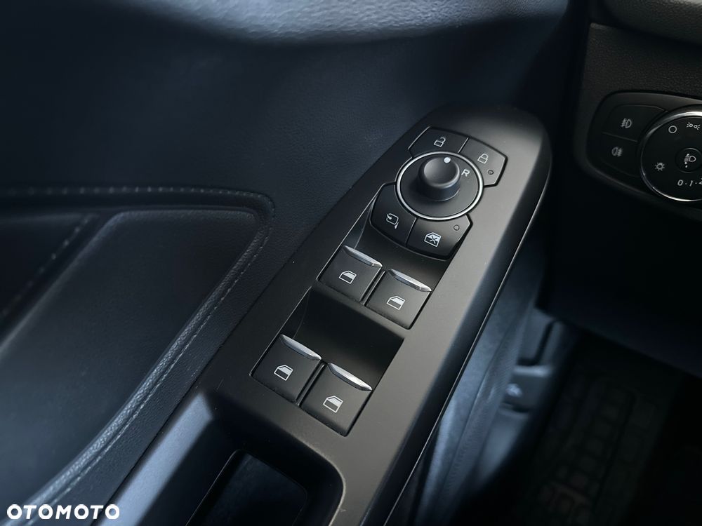 Ford Focus 1.0 EcoBoost Titanium X - 17