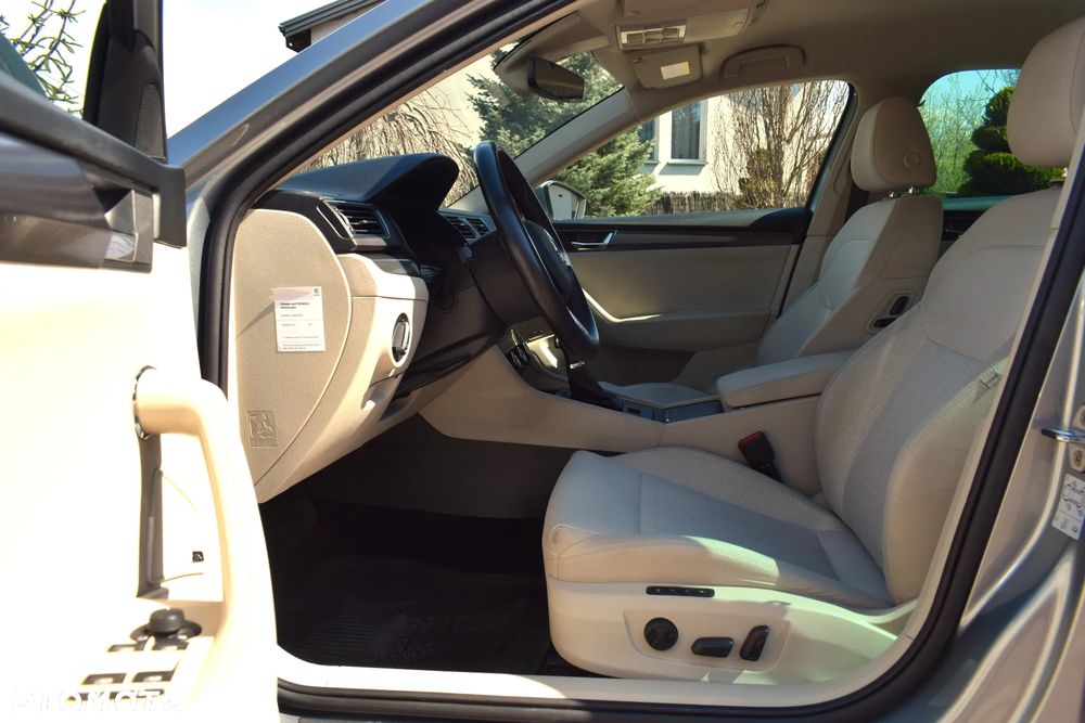 Skoda Superb 1.5 TSI Style DSG - 6