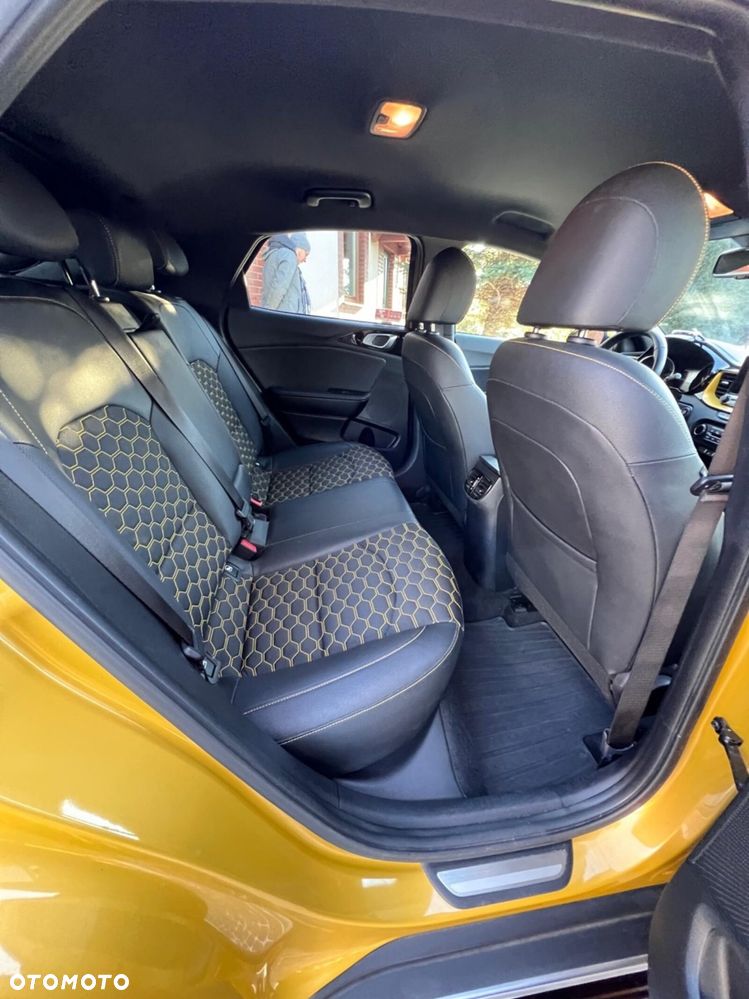 Kia XCeed 1.5 T-GDI Business Line - 21