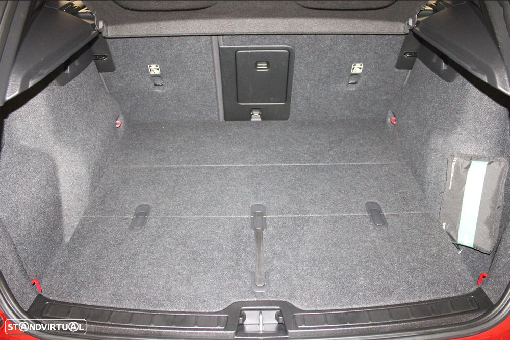 Volvo XC 40 Recharge Twin Plus - 38