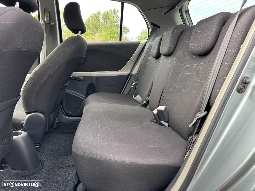 Toyota Yaris 1.0 VVT-i AC - 8